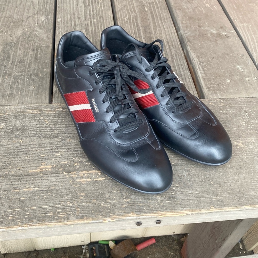 Men’s shoes